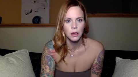 Snapshot of violetxsweets chatting on 12.01.24 Violet online show from 12.01.24