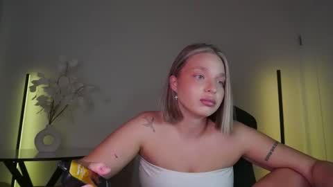 Violla online show from 10.04.25