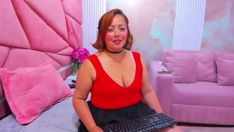 Snapshot of viooleta_thomson chatting on 02.22.26 Violeta thomson online show from 02.22.26