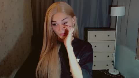 Pearl online show from 12.04.25