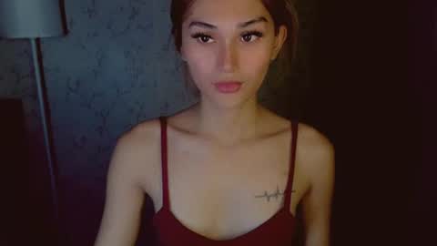 Snapshot of virgenpearl chatting on 02.12.26 Pearl online show from 02.12.26