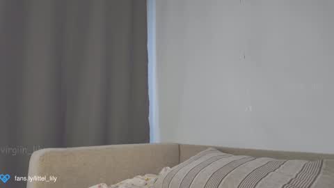  Lily  online show from 01.14.25