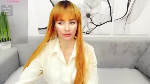 Snapshot of vita_flowen chatting on 10.16.25 Vita online show from 10.16.25