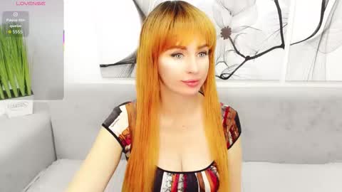 Snapshot of vita_flowen chatting on 10.21.25 Vita online show from 10.21.25