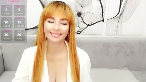 Snapshot of vita_flowen chatting on 10.28.25 Vita online show from 10.28.25