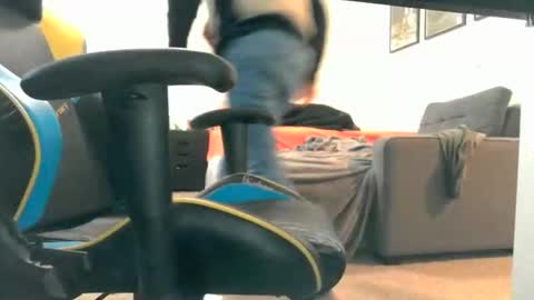 Snapshot of vitalbeach chatting on 01.06.25 vitalbeach online show from 01.06.25