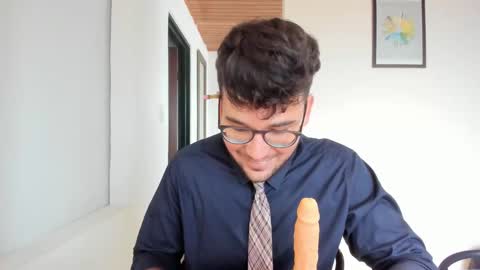 Vito Ferrer online show from 10.20.25