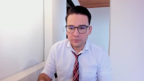 Vito Ferrer online show from 11.10.25