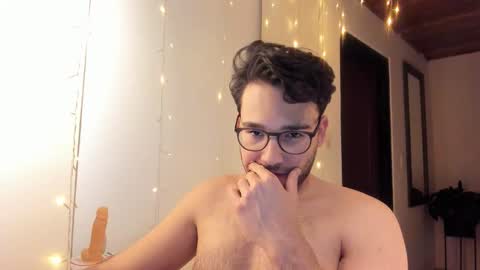 Vito Ferrer online show from 12.18.25