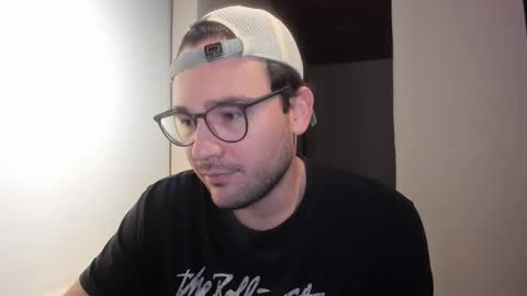 Vito Ferrer online show from 03.04.26