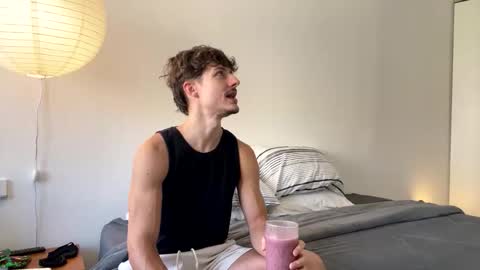 vitoraugustoxxx online show from 12.01.25