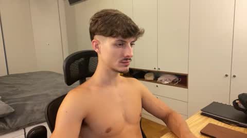 vitoraugustoxxx online show from 02.04.26
