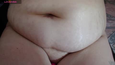 Snapshot of vitoria23_ chatting on 03.06.25 victoria 3 online show from 03.06.25