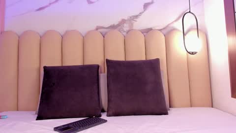 Vttoria online show from 12.17.25