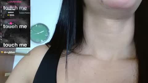 VITTORIA  online show from 01.16.25