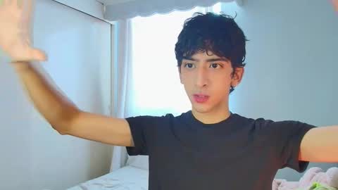 Snapshot of vittorio_cerati chatting on 02.01.26 new acount online show from 02.01.26