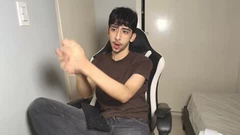 Snapshot of vittorio_cerati chatting on 02.19.26 new acount online show from 02.19.26