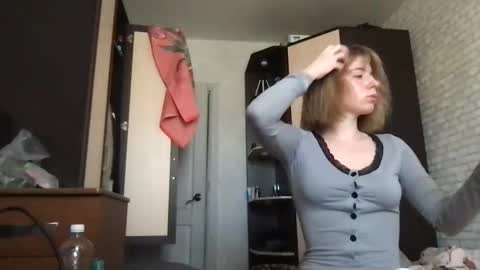 viv983161 online show from 11.12.25