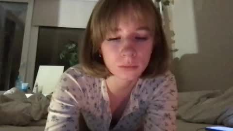 viv983161 online show from 11.17.25