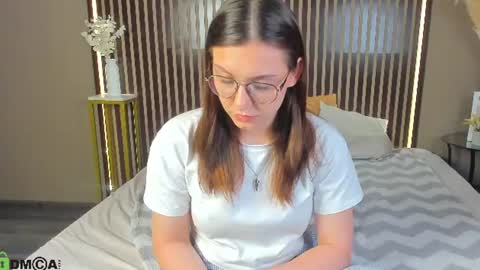 Snapshot of viva_dark chatting on 06.17.26 Viva online show from 06.17.26