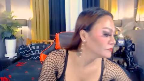 Snapshot of vivahotbabets4u chatting on 11.17.25 vivahotbabets4u online show from 11.17.25