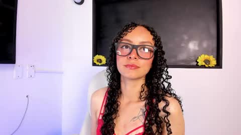 Vivi online show from 04.15.26