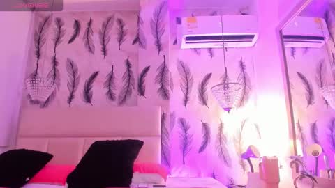 Viviana  online show from 10.12.25