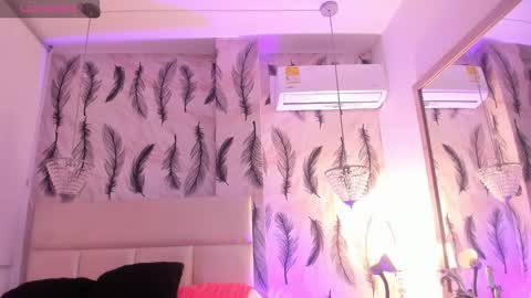 Viviana  online show from 10.17.25