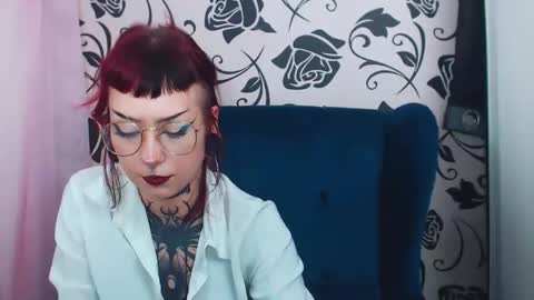 ViviaDarc online show from 09.26.25