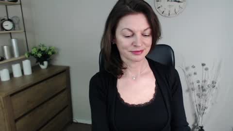 Vivian online show from 01.09.25