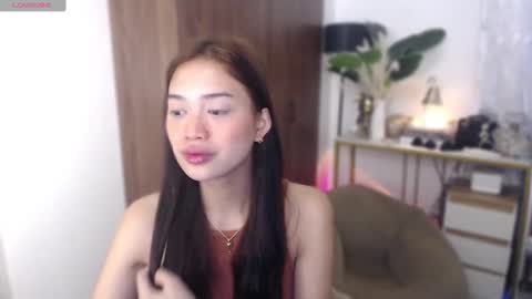 Vivian online show from 10.21.25