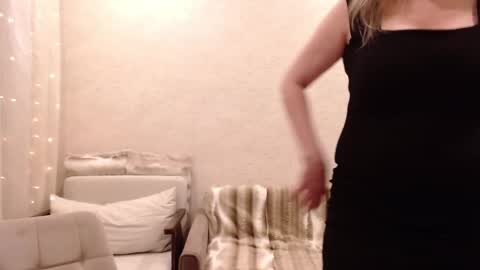 Vivian online show from 03.14.26