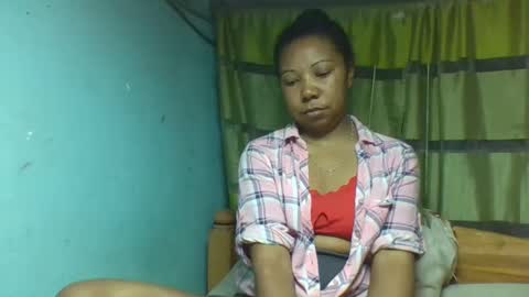 viviane0812 online show from 11.19.25