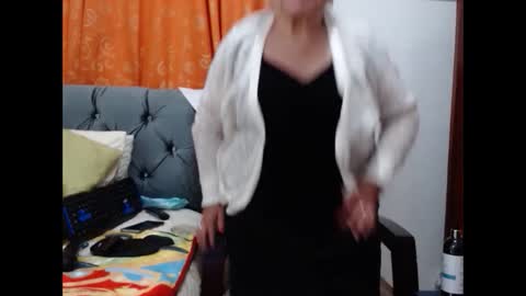 ViviannaJhonson online show from 10.05.25