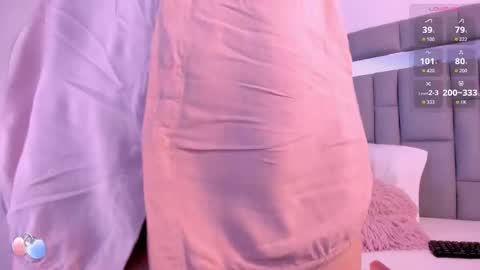 Snapshot of vivianne_scott chatting on 11.06.25 Vivi online show from 11.06.25