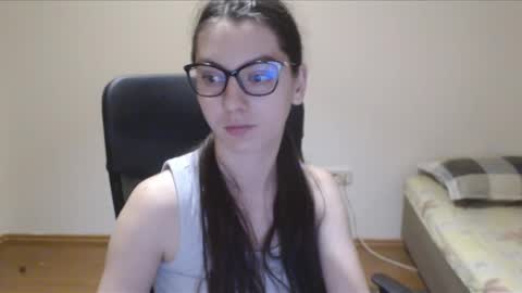 Vivian Gray online show from 03.07.25
