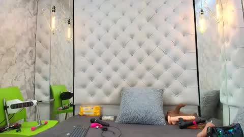 VivianRose online show from 03.24.26