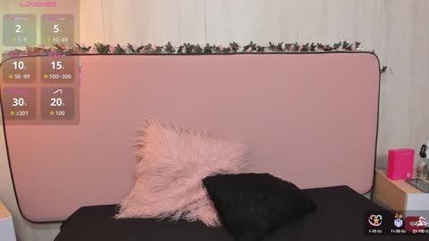 Snapshot of viviansantana chatting on 09.23.25 Vivian online show from 09.23.25