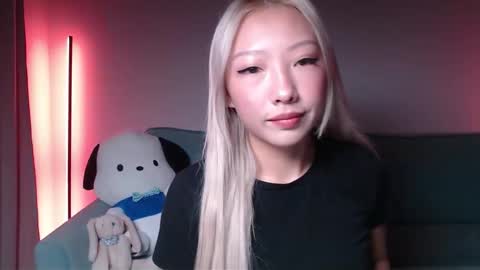 vivianwinters online show from 12.19.25