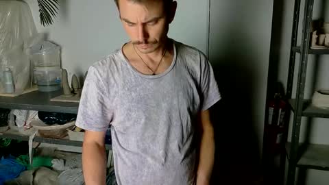 Snapshot of vivid_ether chatting on 10.29.25 Viv online show from 10.29.25