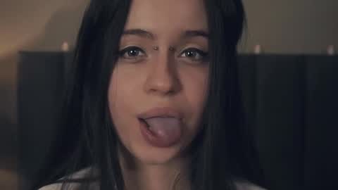 Nelly and Mari online show from 02.14.25