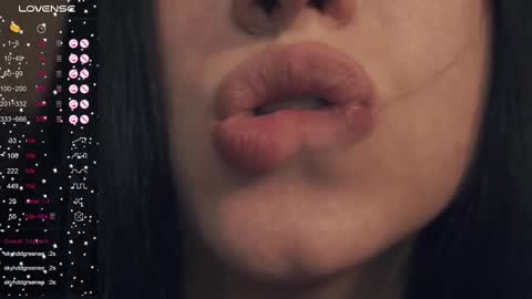 Nelly and Mari online show from 03.03.25