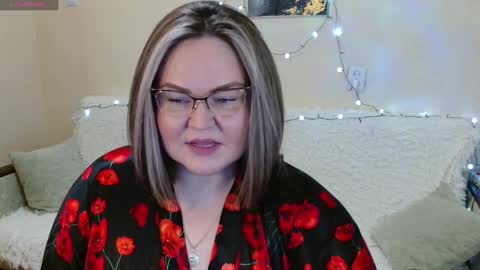 Vivien online show from 02.01.25