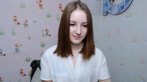 vivienalles_ online show from 12.02.24