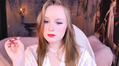 Vivien online show from 04.04.26