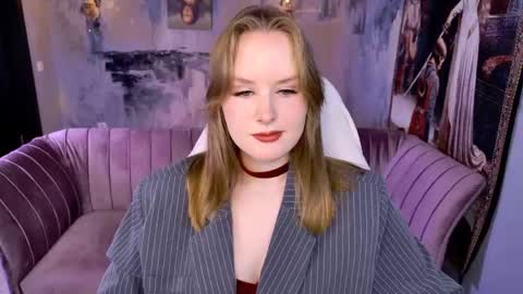 Snapshot of vivienleeigh chatting on 06.02.26 Vivien online show from 06.02.26