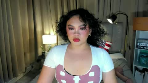 vivienne_monroe online show from 06.14.26
