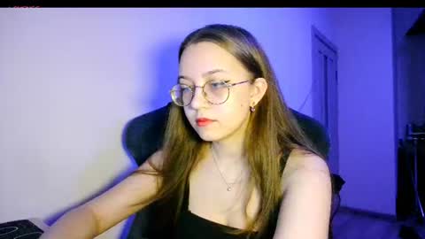 Snapshot of vivivivikkie chatting on 08.01.26 vivivivikkie online show from 08.01.26