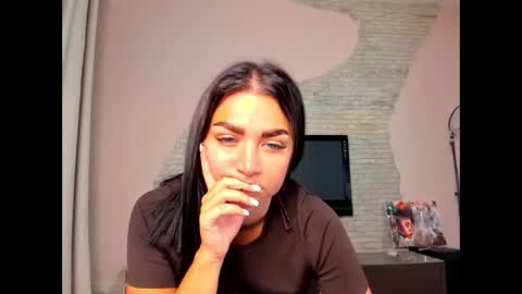 Snapshot of vivstar chatting on 10.01.25 vivstar online show from 10.01.25