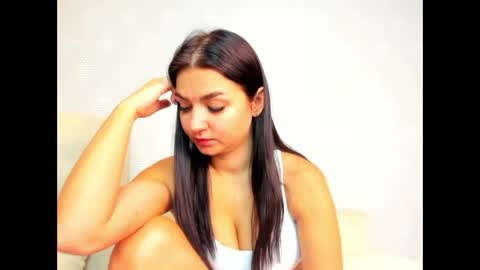 Snapshot of vivstar chatting on 10.28.25 vivstar online show from 10.28.25